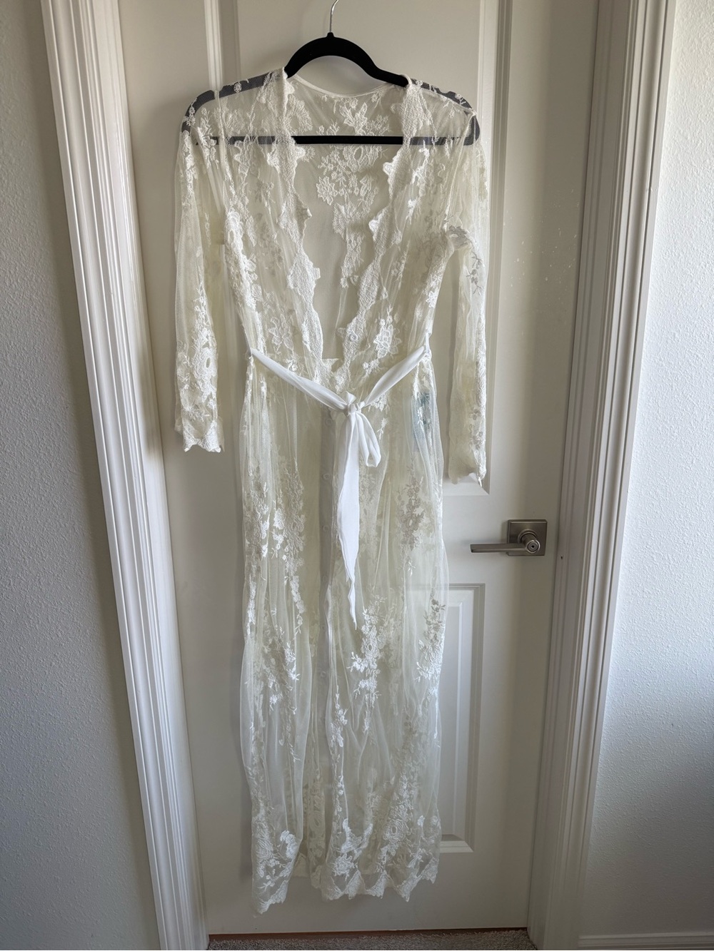 Bachelorette Party! NWT White Floral Long Sleeve Maxi Swim Cover-Up - Picture 2 of 4